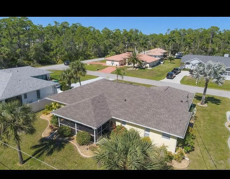 18327 Lamont Ave — Photo 8