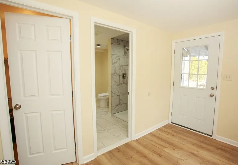 50 Mountain View Ave — Photo 23
