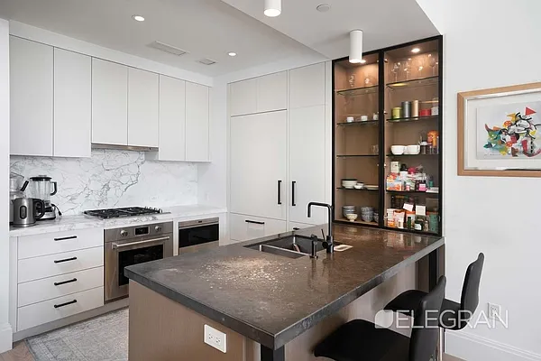 Rented by (Legacy) Elegran | media 33