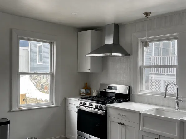 28 Saint Roch Ave Floor 1, Greenwich, CT 06830