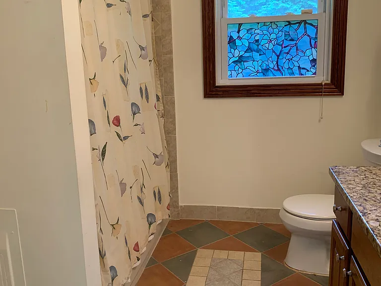 5124 Kenwood Dr — Photo 36