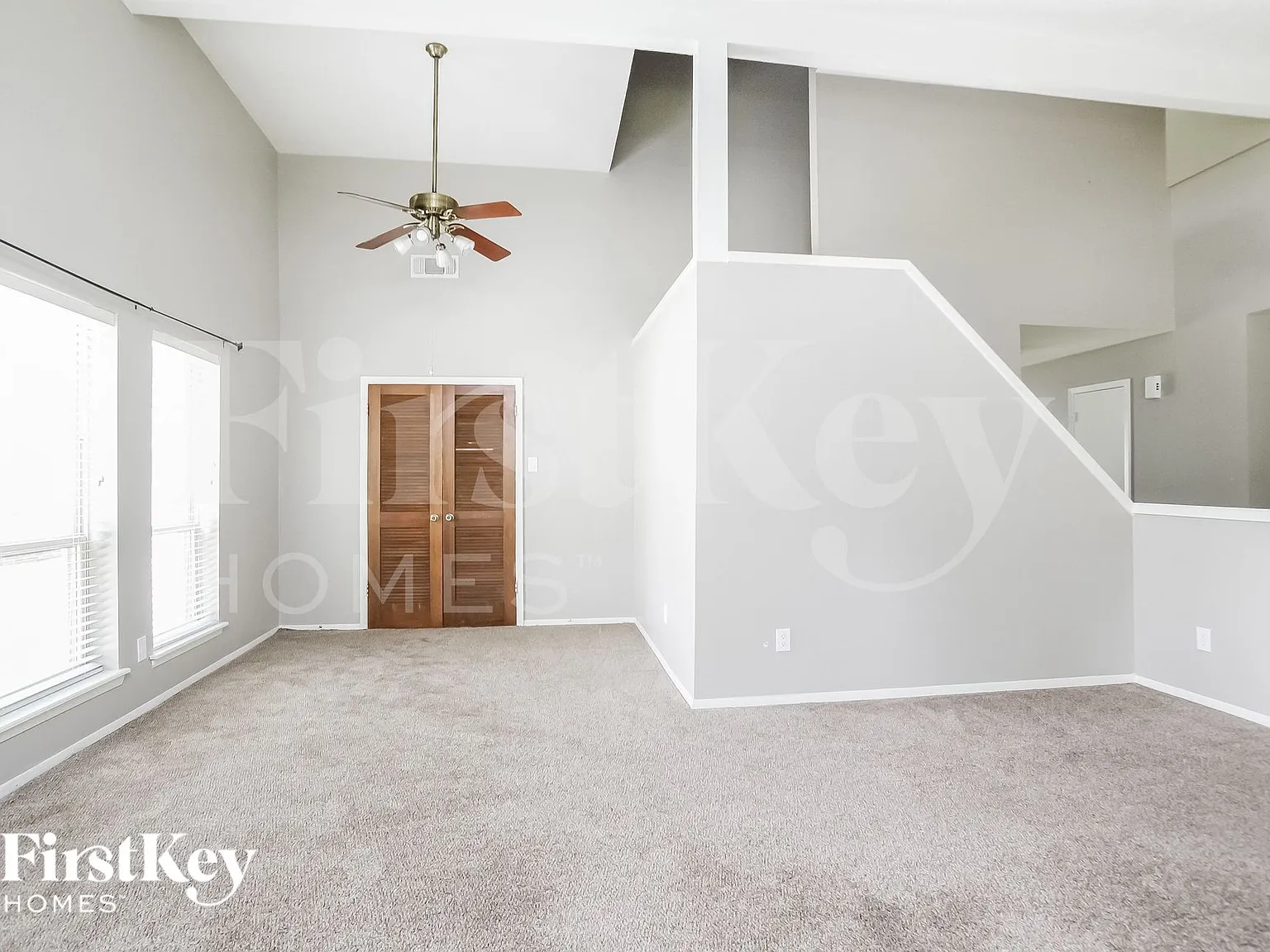 4 bed, 2.5 bath, 2322 sqft, $2,330 — Photo 4