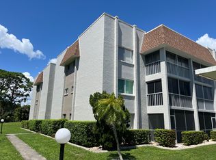 1540 Glen Oaks Dr E #B-336, Sarasota, FL 34232