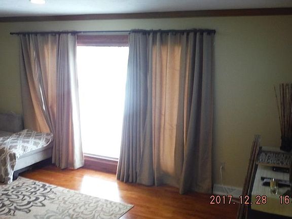 3rd image of 9395 Gettysburg Dr