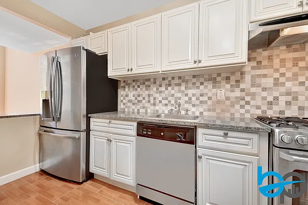 Rented by Botensten Properties International | media 4
