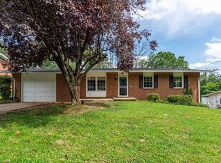 2206 Dominion Dr, Charlottesville, VA 22901