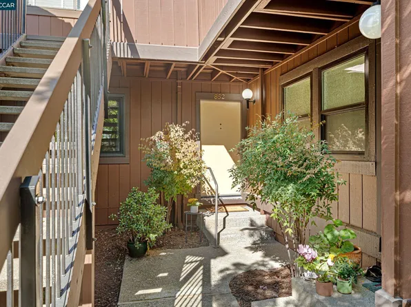 852 Camelback Pl, Pleasant Hill, CA 94523