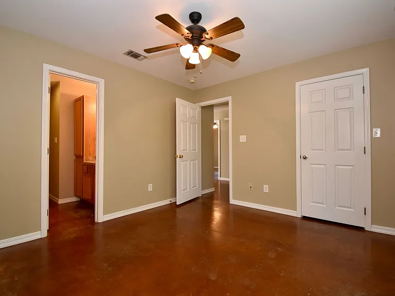 616 Evans St — Photo 17