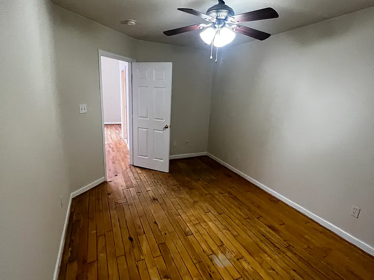 803 W Broad St #1 — Photo 10