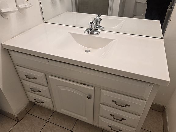 2nd image of 30280 Southfield Rd #110