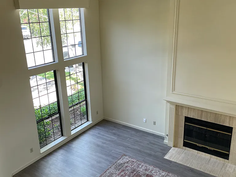 7647 Bridgeview Dr — Photo 9