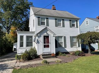 1428 Willshire Rd, Lyndhurst, OH 44124