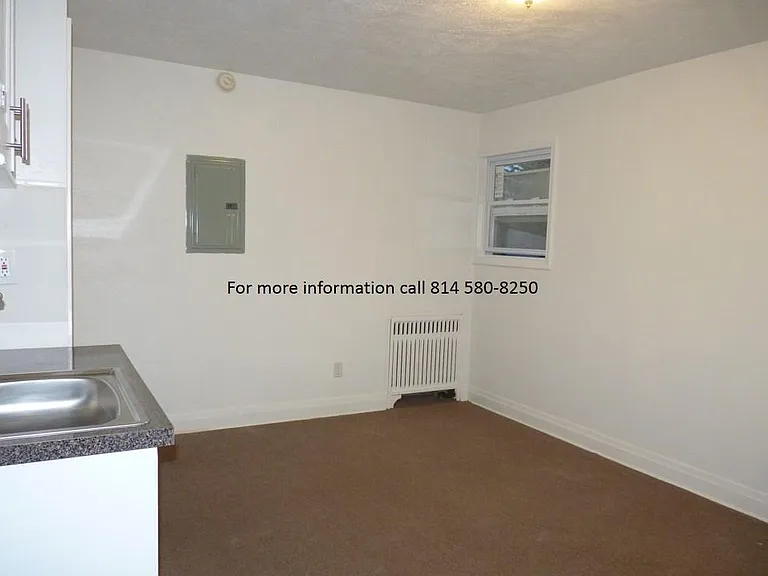 2621 Fairmont Pkwy #4 — Photo 3
