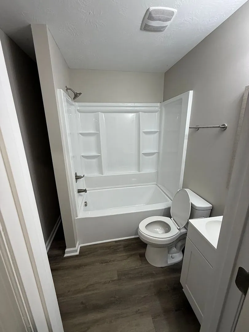 Charming Remodeled Cottage in Thomson, Georgia — Photo 2