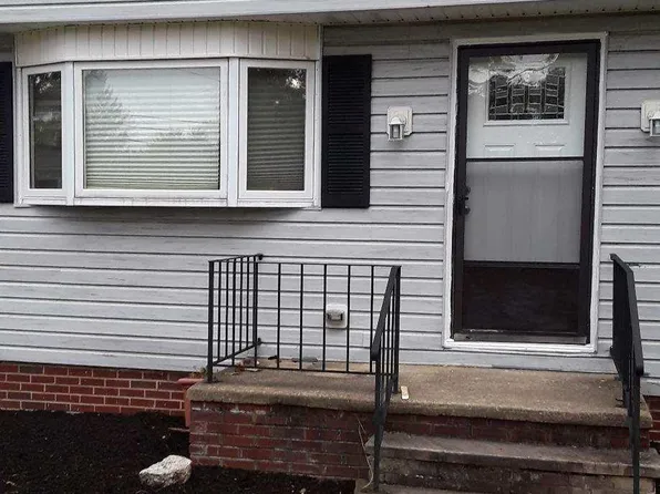 25246 Maple Ridge Rd, Westlake, OH 44145