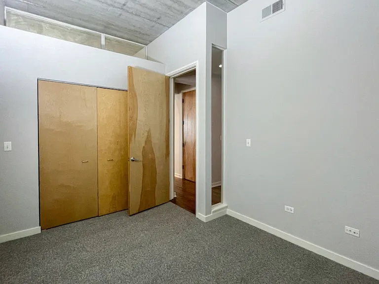 5430 N Sheridan Rd #805 — Photo 12
