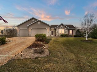 4644 Pierceville Rd, Cottage Grove, WI 53527