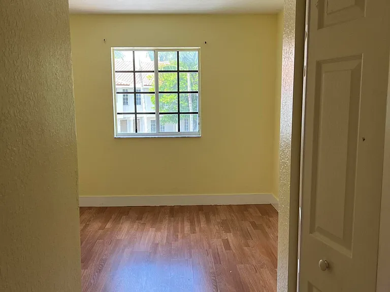 4113 Napoli Lake Dr — Photo 11