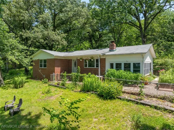 1310 Pigeon Creek Rd, Mountainburg, AR 72946