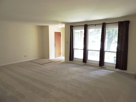 5th image of 1204 Sherwood Dr