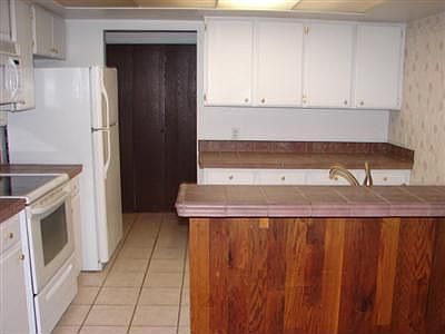 Spacious Kitchen