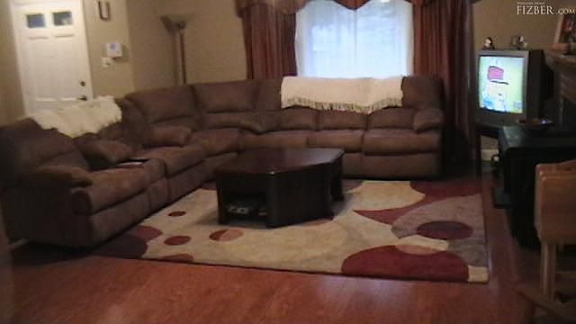 2nd image of 7402 Ellwood Pl