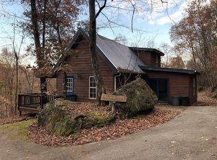 50 Getaways Rd, Stanton, KY 40380
