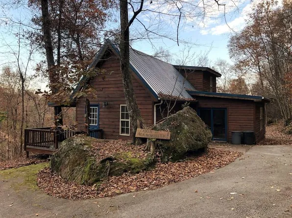 50 Getaways Rd, Stanton, KY 40380