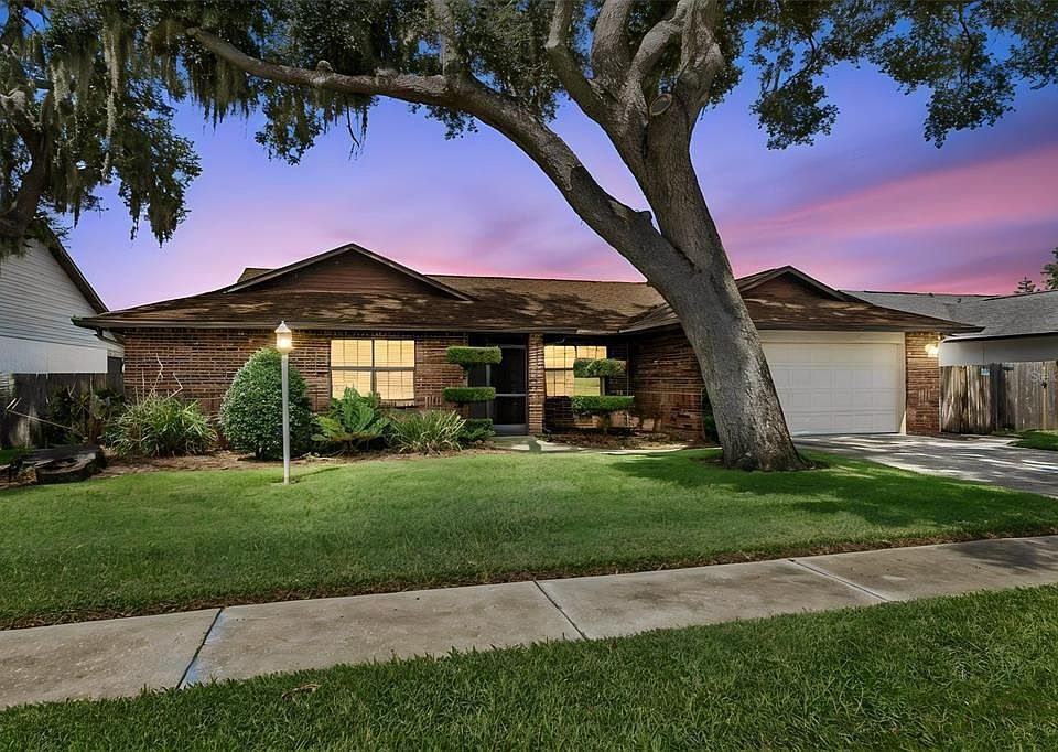 1st image of 653 TIMBER POND DRIVE