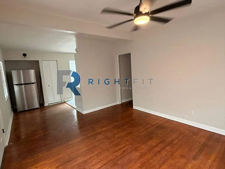 2365 Lantana Ave — Photo 3