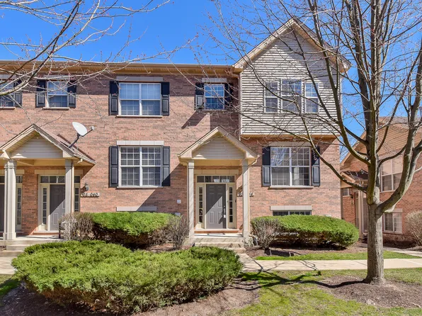 0S044 Kerry Ct, Winfield, IL 60190