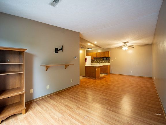 2nd image of 247 W Union St APT 302A