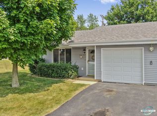 2318 Buttercup Ln, Crest Hill, IL 60403