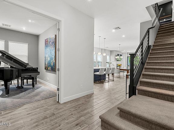 4th image of 3837 E CRITTENDEN Lane