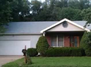 6071 Country Creek Dr, House Springs, MO 63051
