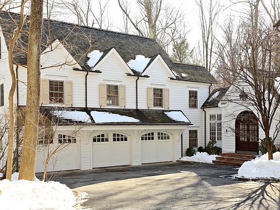 2nd image of 45 Deepwood Dr