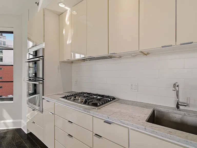 1011 M St NW #504 — Photo 10