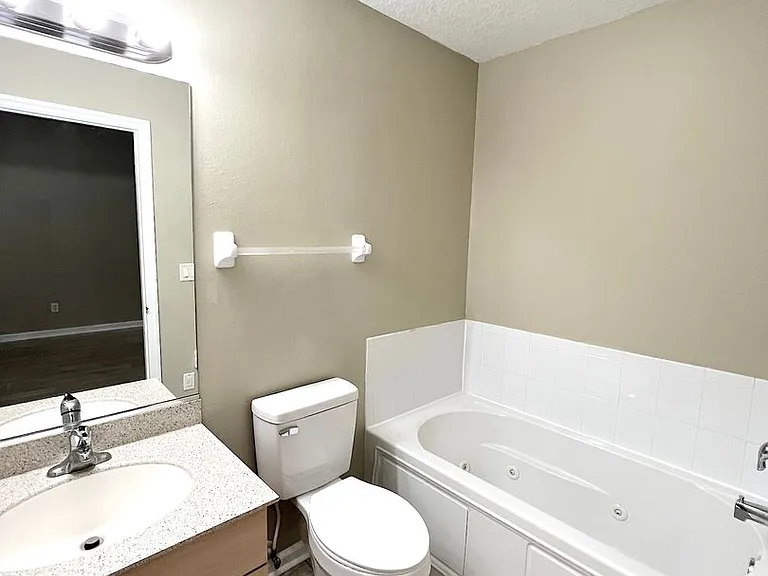 20 Regis Ln #A — Photo 21