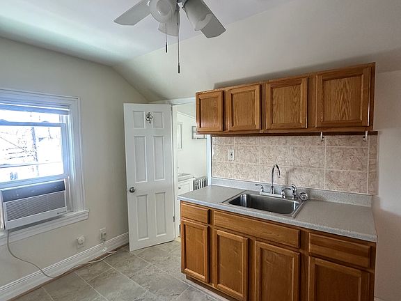 3rd image of 455 S 7th Ave #3A