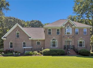 815 Dandy Loop Rd, Yorktown, VA 23692