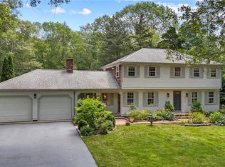 30 Stone Ridge Dr, East Greenwich, RI 02818