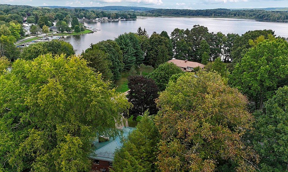 106 Conneauttee Dr, Edinboro, PA 16412 MLS 171052 Zillow