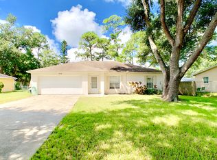 1916 Royal Palm Dr, Edgewater, FL 32141