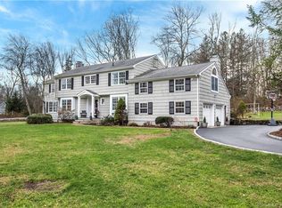 186 Kellogg Dr, Wilton, CT 06897