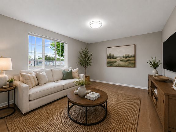 2nd image of 425 Donovan St #3B-1Ba-1079Sqft