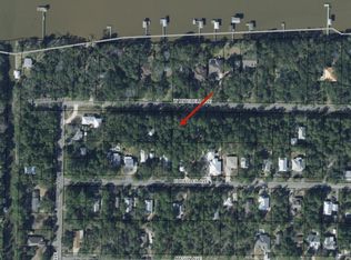 8 W Mitchell Ave, Pt Washington, FL 32459