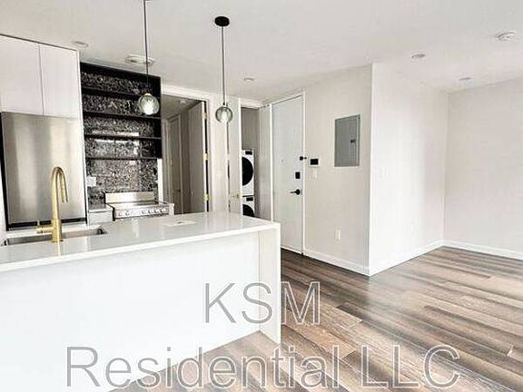 2nd image of 1812 Harrison Ave #5