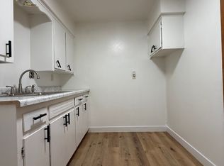 4915 W Center St APT 8, Milwaukee, WI 53210