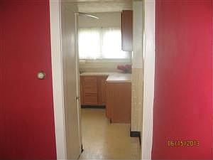 2nd image of 315 Illinois Ave