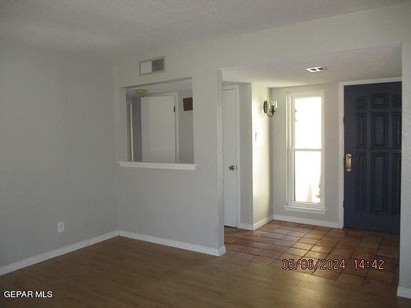 3rd image of 704 Tepic Dr